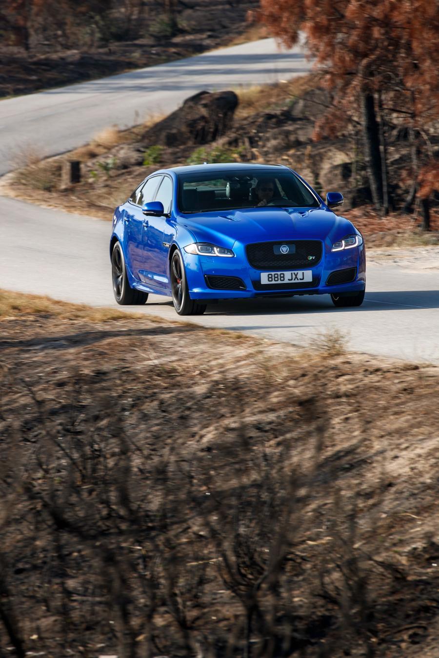  Jaguar XJR575 (X351) 2017 года  (WW) (фото 40 из 46)